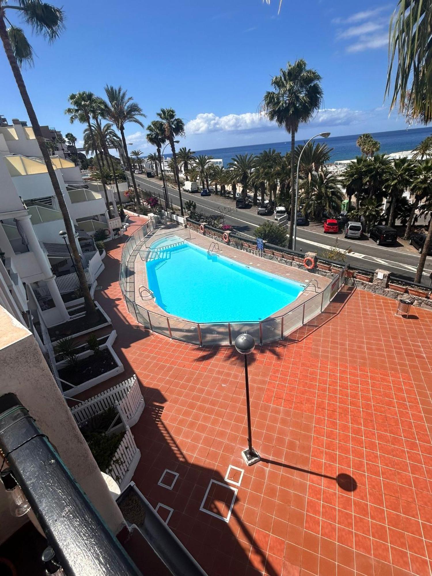 Bluejay Apartamento Playa Del Cura Плая дел Кура Екстериор снимка