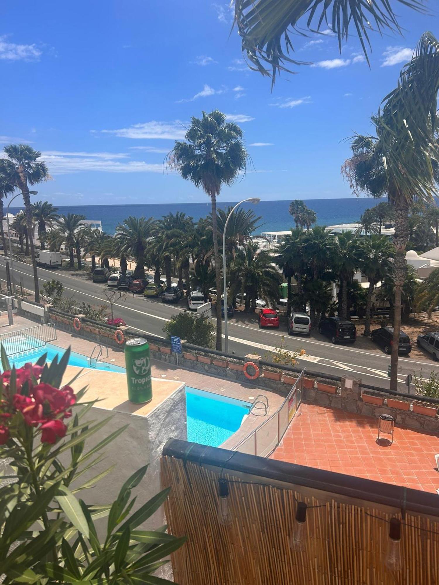 Bluejay Apartamento Playa Del Cura Плая дел Кура Екстериор снимка